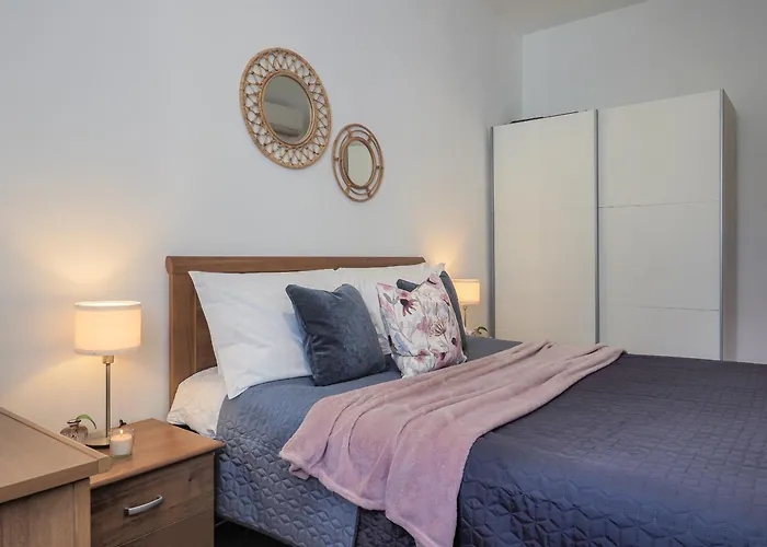 La Malva - L'opera Group Будинок відпочинку Ла-Спеція